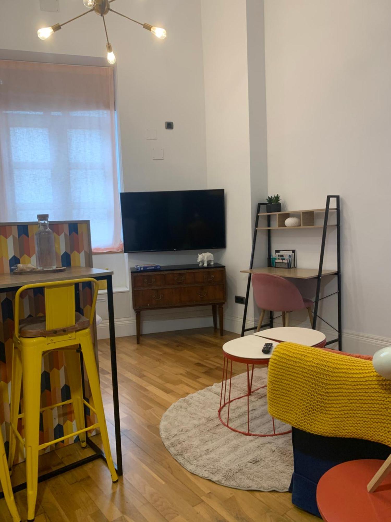 Labarta Estudio En Puerta Del Sol Con Parking Vigo Exteriér fotografie